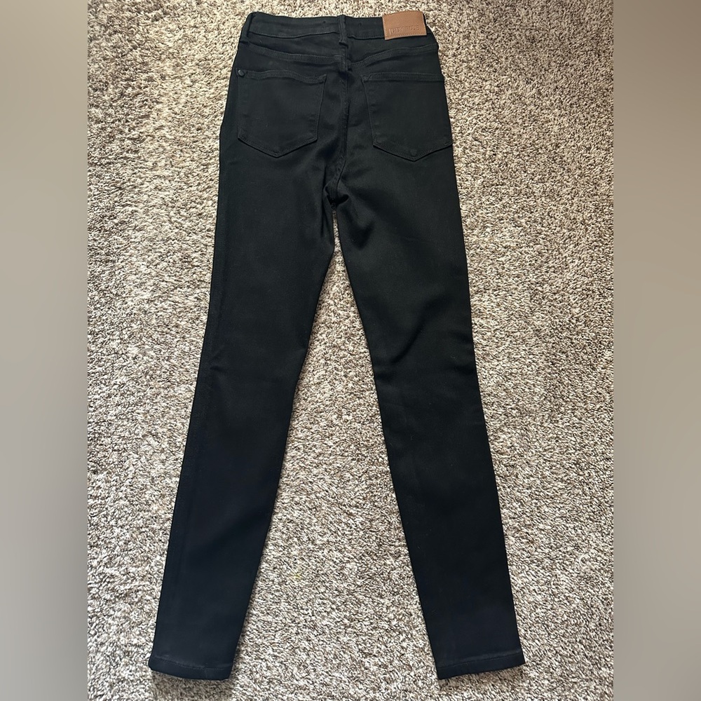 Judy Blue jet black skinny jeans - Picture 2 of 4